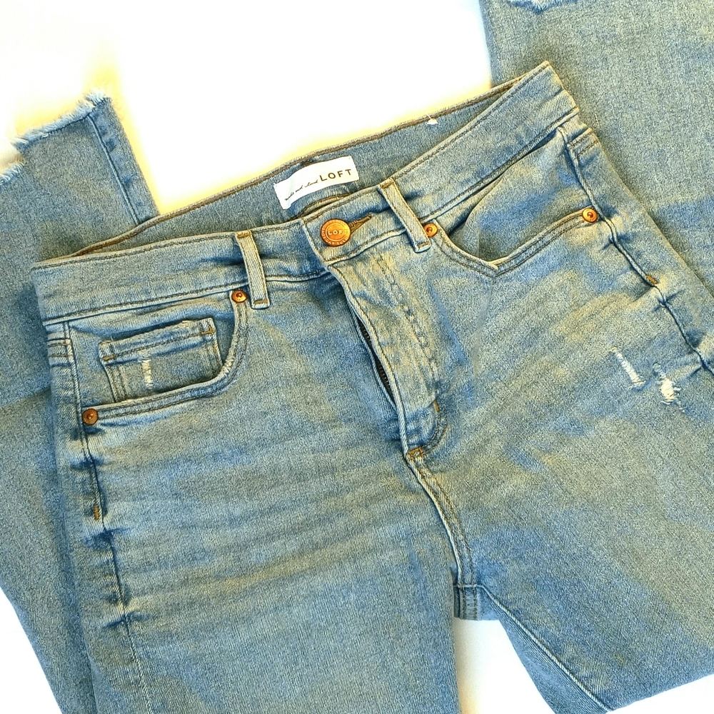 LOFT Slim Pockets Cropped Denim Blue Jeans / SIZE 28